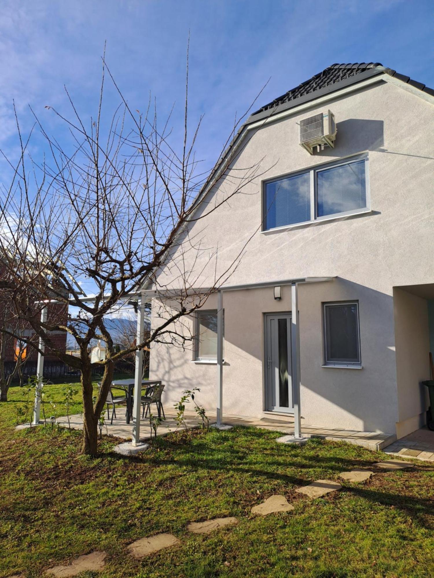 Bella Apartment Zirovnica Exterior foto